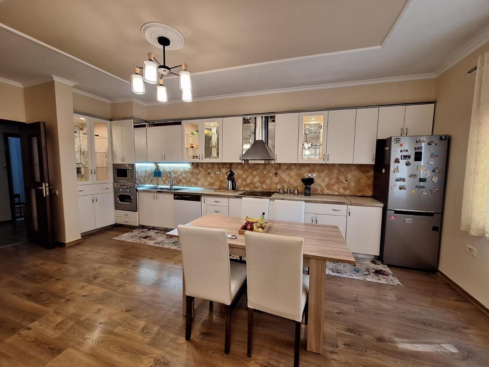 Alb Apartament 地拉那 外观 照片